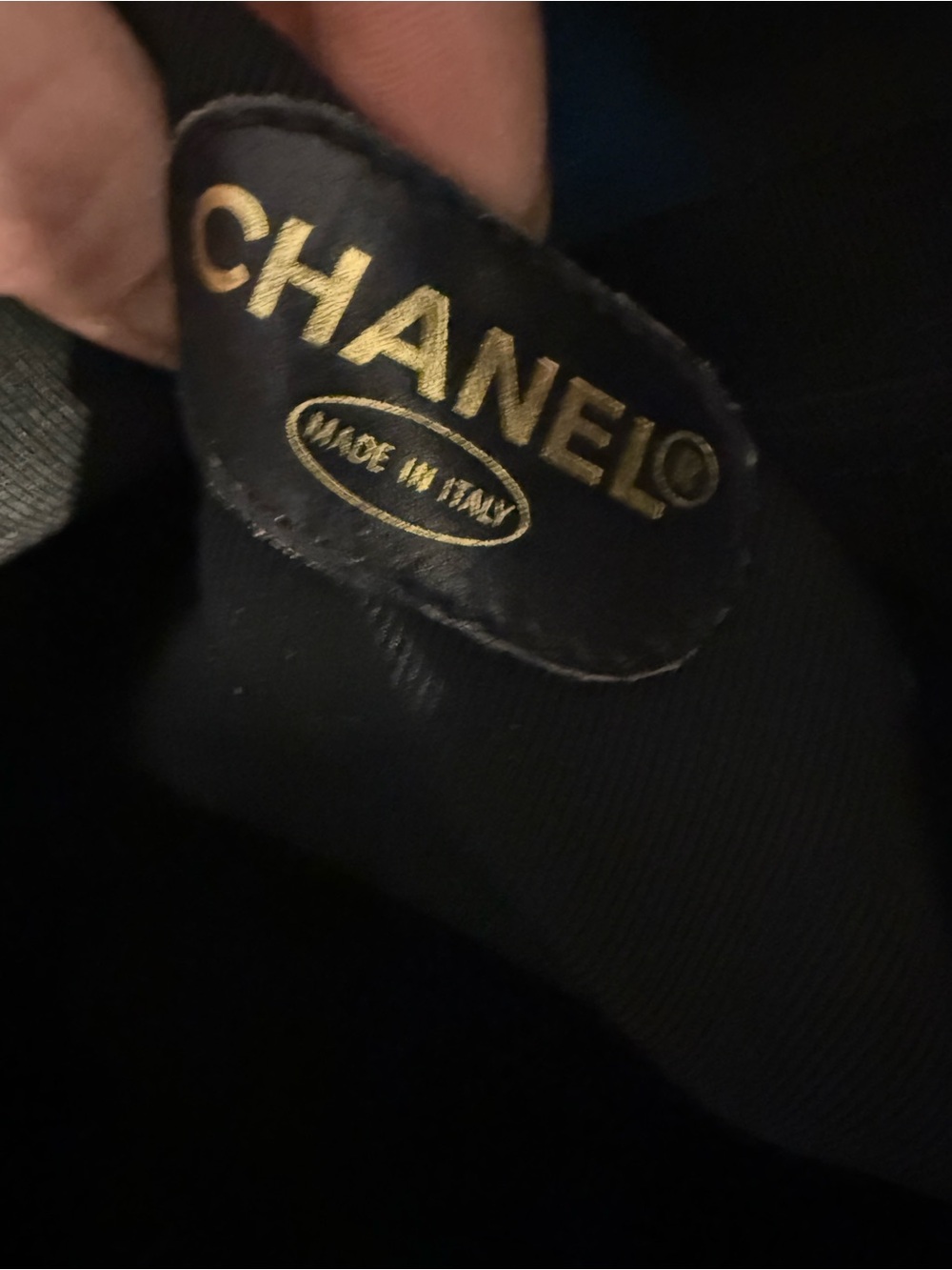 Authentic Vintage Chanel dome shoulder bag - Picture 8 of 14